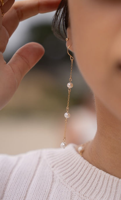 Pearl Drop Earring